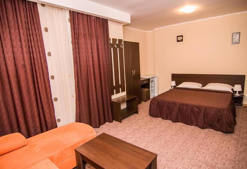 Номер Стандарт Трехместный, Vila Km 0