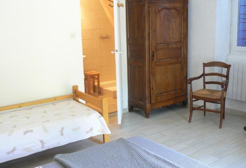 Номер Стандарт Трехместный, Chambre D Hôtes Lou Couradou