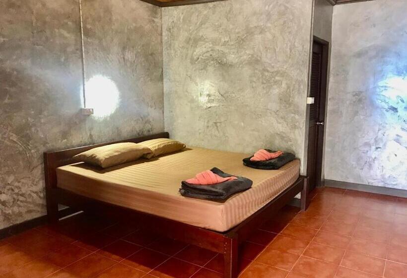 بانگلوی لوکس, Pooma Resort