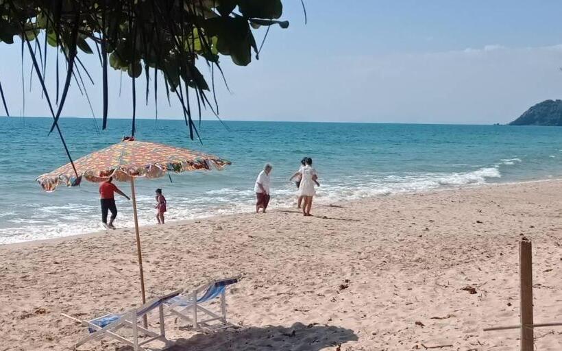 بانگلوی استاندارد با چشم‌انداز دریا, Pooma Resort
