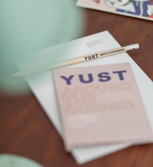 ファミリールーム, Yust Liege