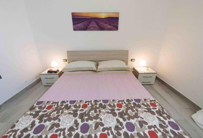 디럭스 룸, Iori Salento B&b