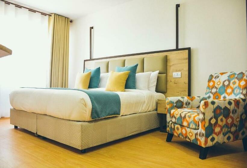 اتاق لوکس, The Warwick Hotel, Nanyuki Kenya