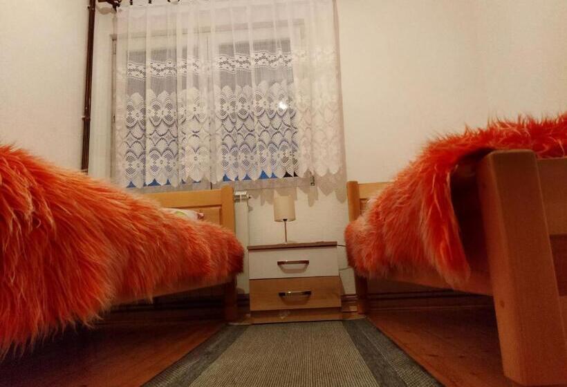 اتاق استاندارد, Apartment Phillip Rooms