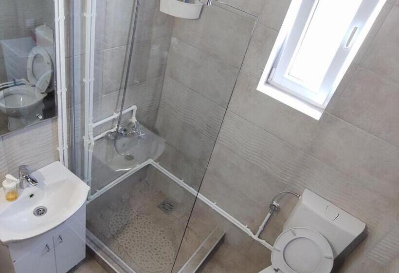 اتاق استاندارد سه نفره, Apartment Phillip Rooms