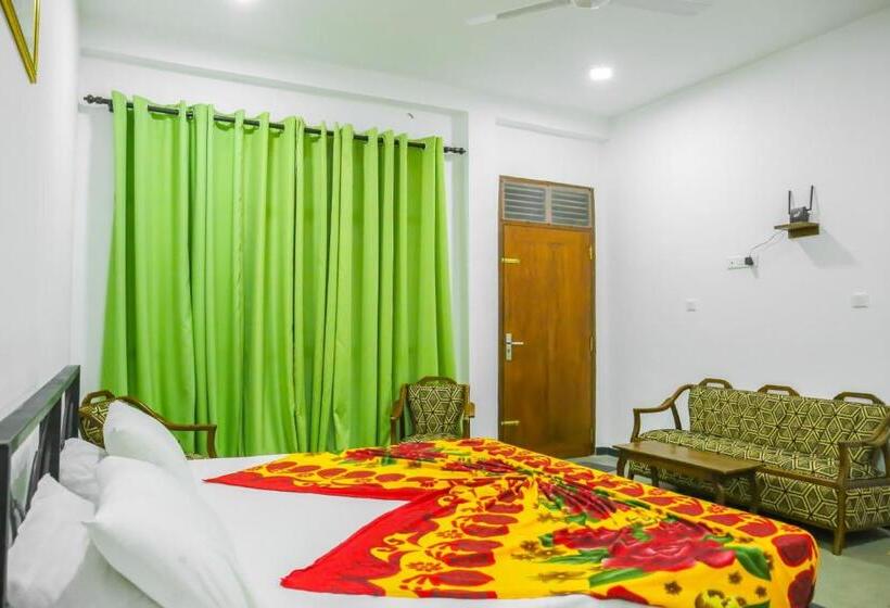 اتاق لوکس, Sandy Palms Guesthouse