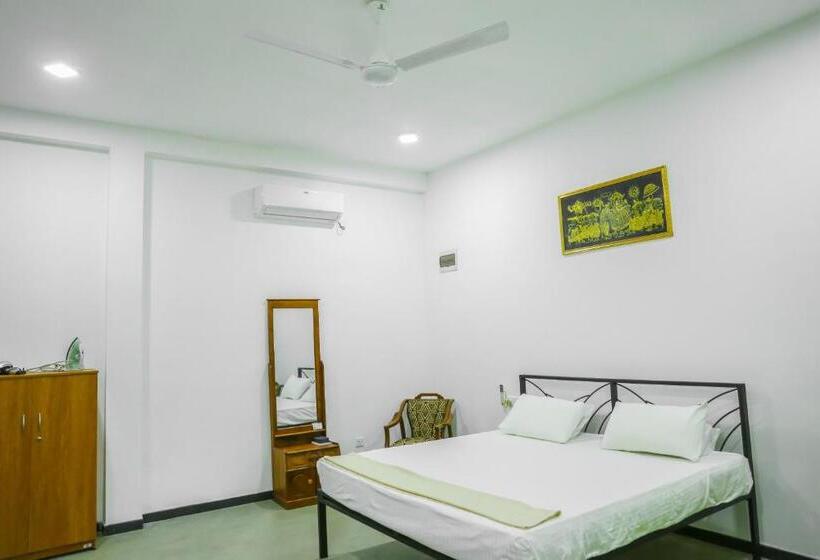 اتاق لوکس, Sandy Palms Guesthouse