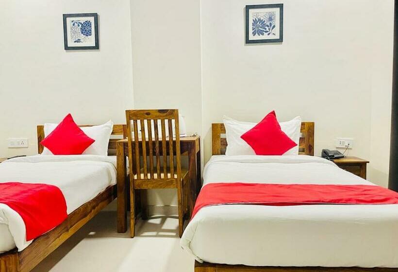 Номер Deluxe, Panchsheel Inn