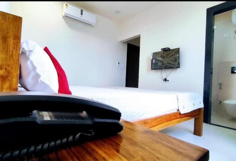 Номер Deluxe, Panchsheel Inn