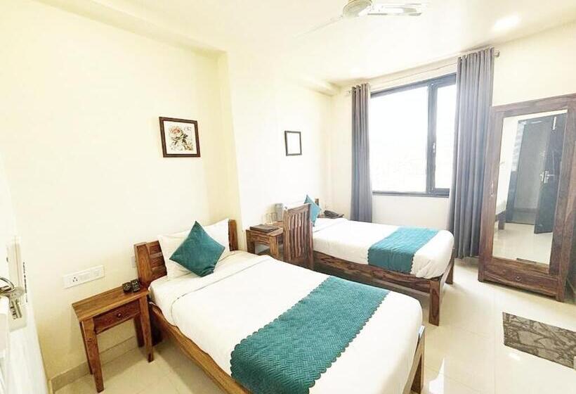 Номер Deluxe, Panchsheel Inn