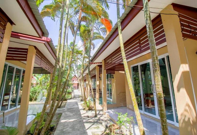 Четырехместный Номер Стандарт, Best House Resort
