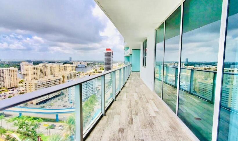 דירת שלושה חדרים, Million Dollar View At Hyde Resort And Residences