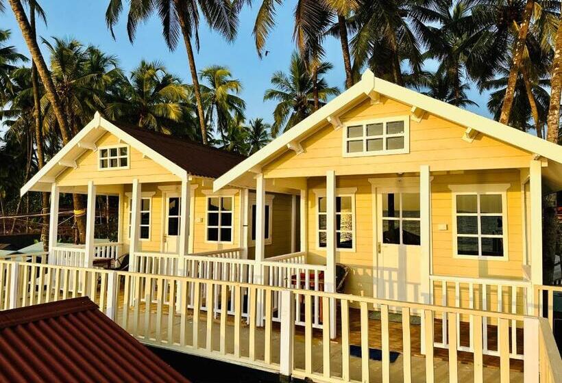 Люкс Кровать Кинг, Cocos Beach Resort