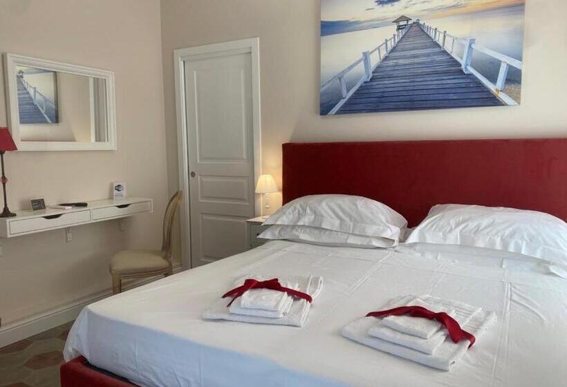 اتاق لوکس, B&b Romeo Luxury Rooms