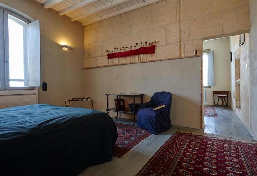 سوییت با چشم‌انداز باغ, Maison Tara Verte Au Mas Montredon