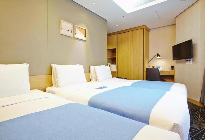 Номер Стандарт Трехместный, Days Hotel By Wyndham Seoul Myeongdong