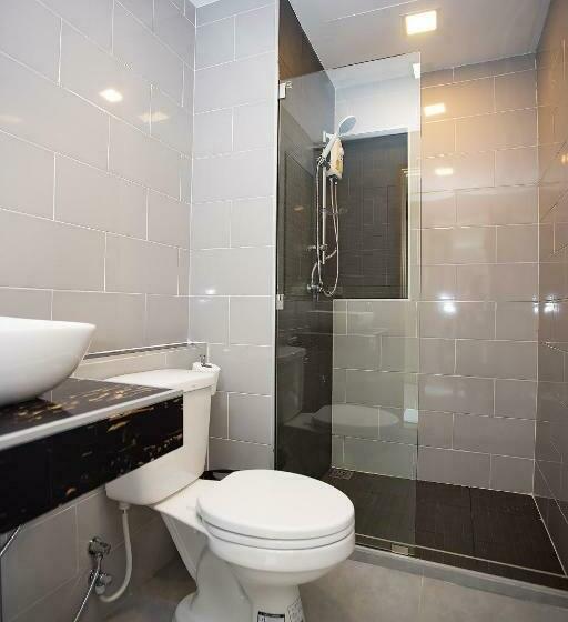 带大床的高级房间, Napa Hotel Ratchaburi