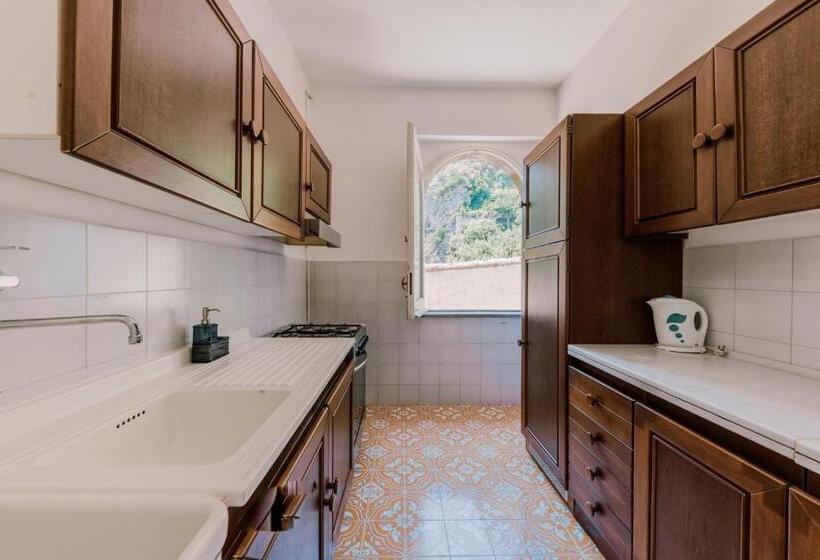 آپارتمان 1 خوابه با بالکن و چشم‌انداز دریا, Residence Villa Rosa