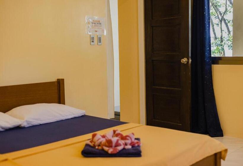 Полулюкс Вид на Море, Amami Beachfront Villa With Private Beach