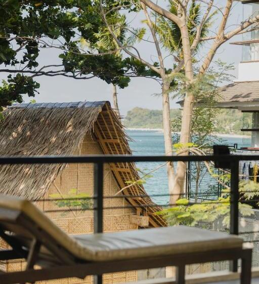 Полулюкс Вид на Море, Amami Beachfront Villa With Private Beach
