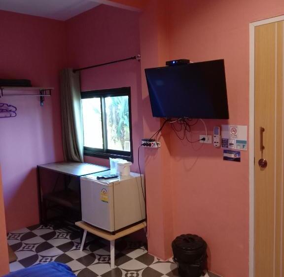 اتاق استاندارد, Golf House