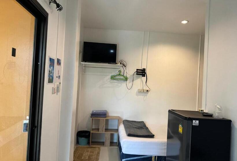 اتاق استاندارد با تخت بزرگ, Golf House