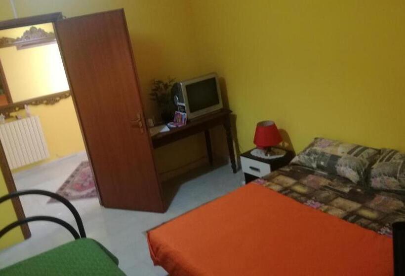 اتاق استاندارد چهارنفره با بالکن, B&b Etneo