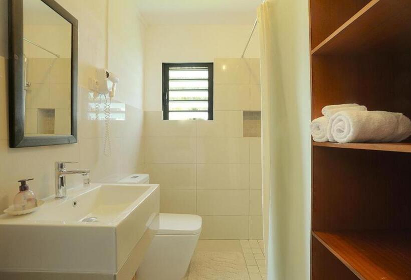 اتاق استاندارد با چشم‌انداز باغ, Auberge Seafever