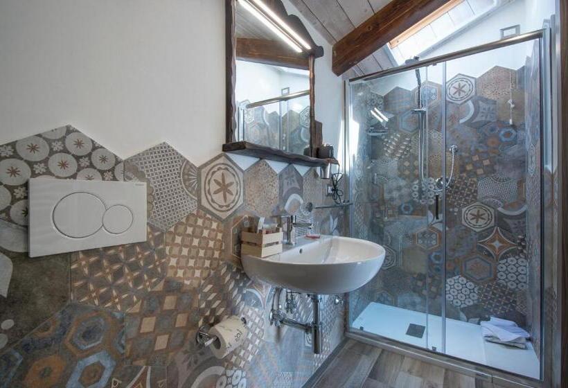 اتاق کلاسیک چهارنفره, Il Casale Del Contadino