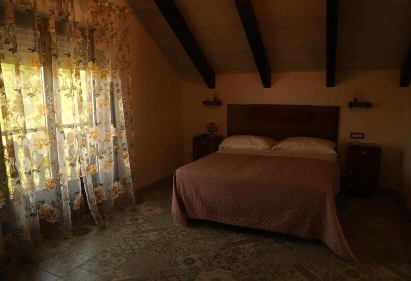 آپارتمان 1 خوابه با تراس, Il Casale Del Contadino
