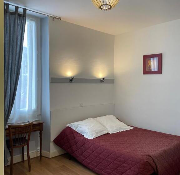 חדר משפחתי נוף לגינה, Hôtel Du Clos Fleuri
