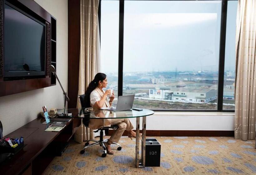 小型套房, Courtyard By Marriott Pune Chakan