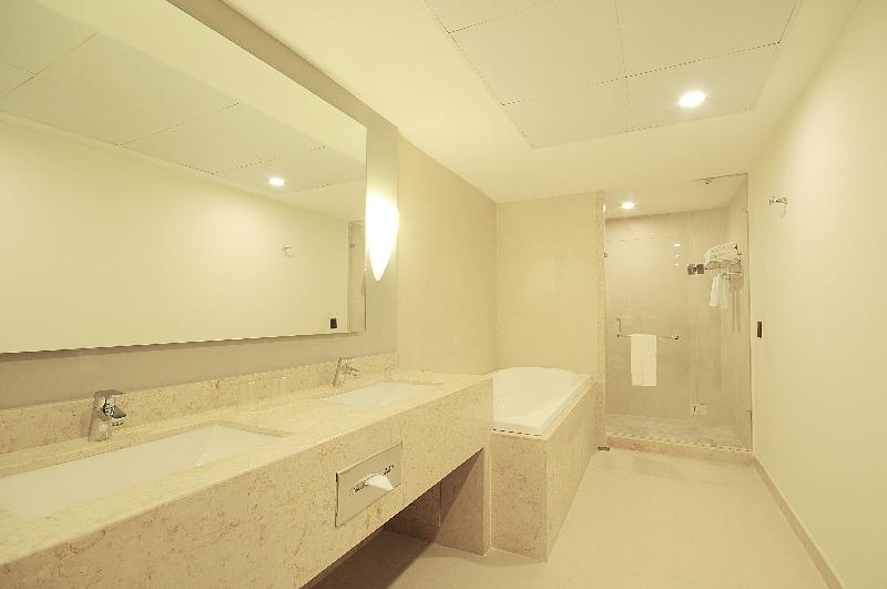 חדר סטנדרט עם מיטת קינג, Holiday Inn Express Puerto Vallarta, An Ihg