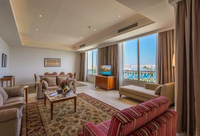 سوییت با چشم‌انداز دریا, Baron Palace Sahl Hasheesh