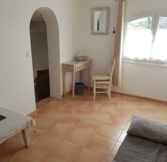 سوییت, Mas Clement   Chambre Et Table D Hôtes