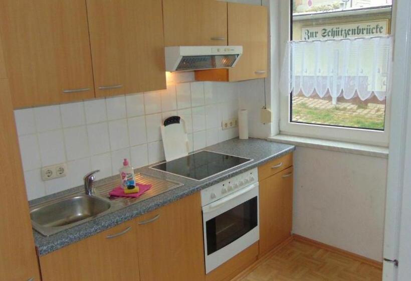 Номер Стандарт Четырехместный Совместный Санузел, Hostel Schützenbrücke