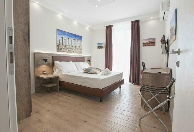 Номер Deluxe Вид на Море, Esseneto Rooms