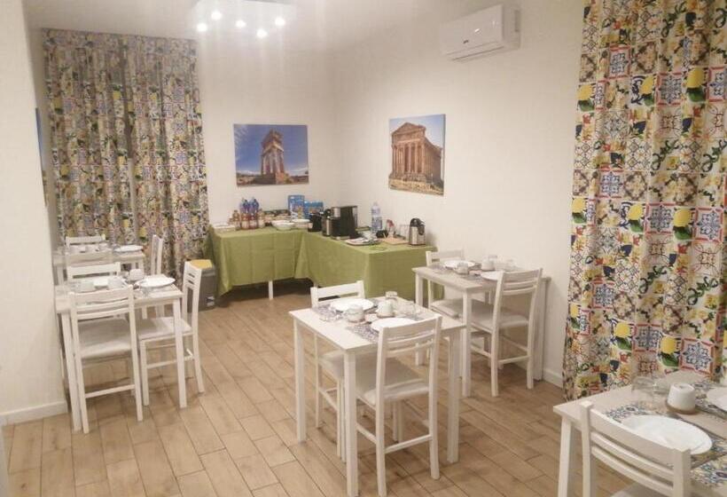 Апартаменты 1 Спальня Вид на Море, Esseneto Rooms