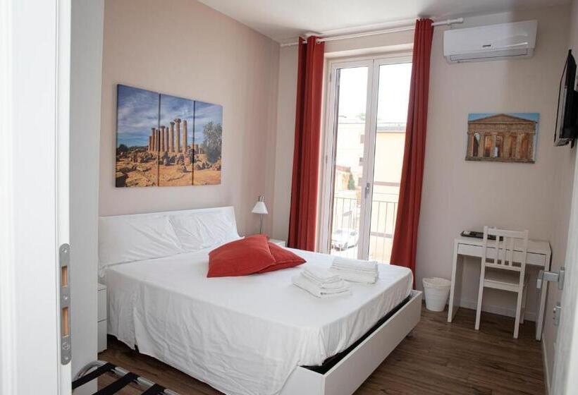 Трехместный Номер Deluxe, Esseneto Rooms