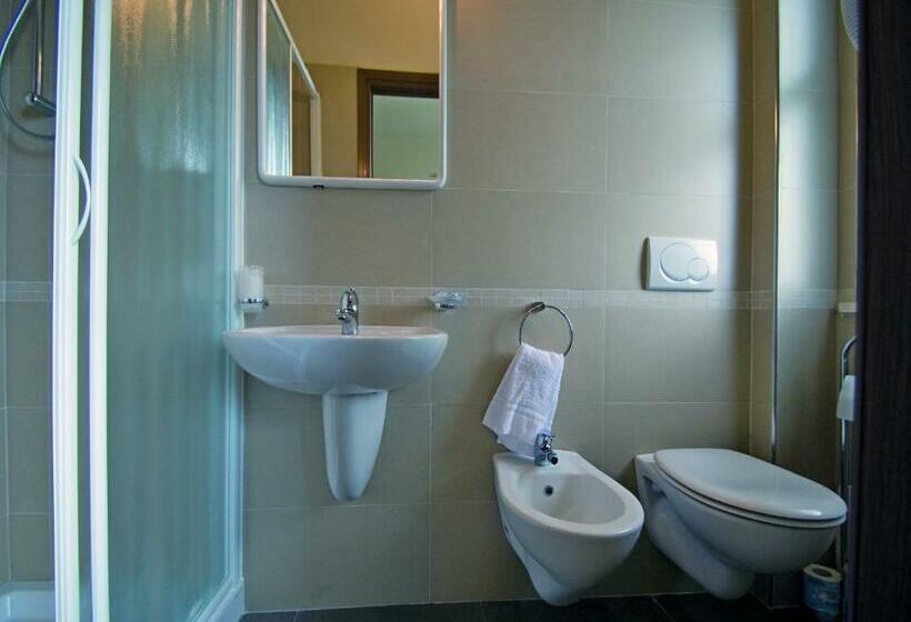 اتاق استاندارد چهار تخته, Solaria