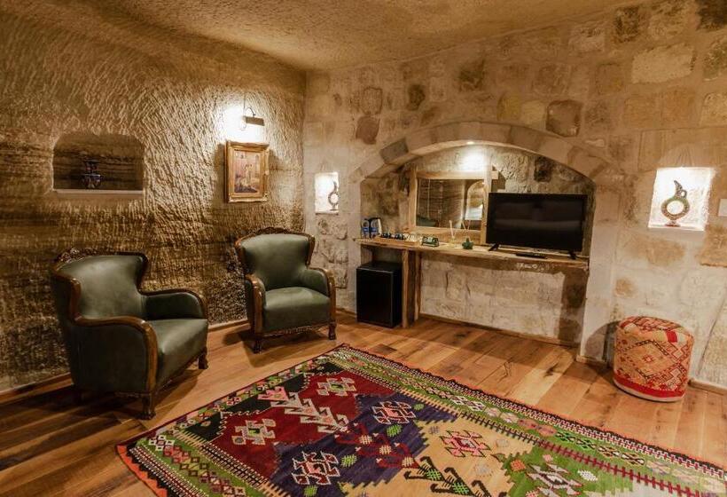 סוויטת ג'וניור, Sultan Cave Suites