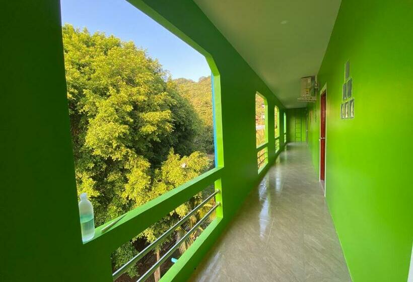 اتاق استاندارد با بالکن, Budchui Guesthouse