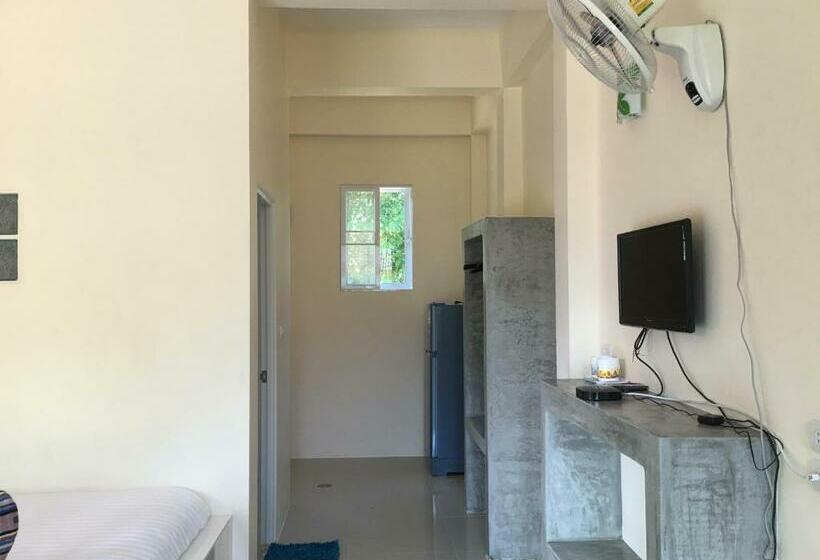اتاق استاندارد با بالکن, Budchui Guesthouse