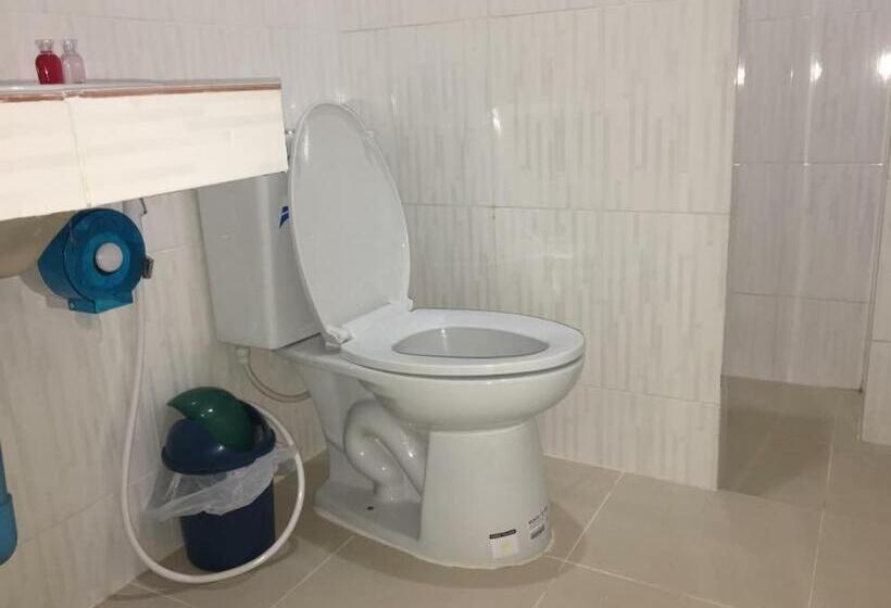 اتاق استاندارد با بالکن, Budchui Guesthouse
