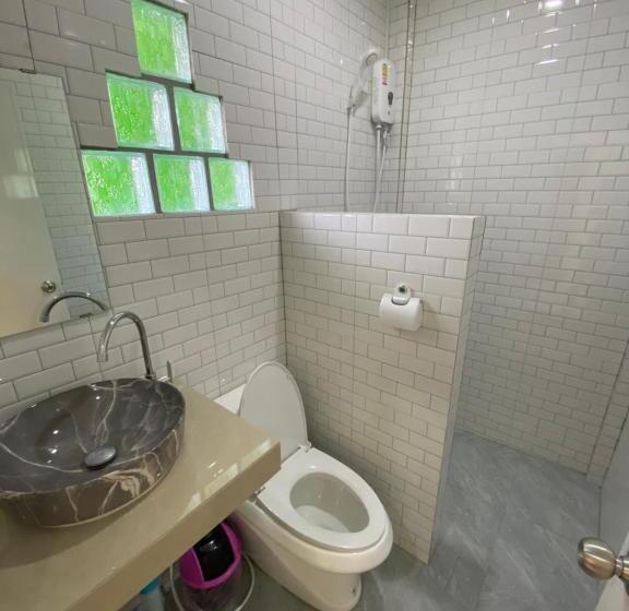 استودیو استاندارد با چشم‌انداز, Budchui Guesthouse