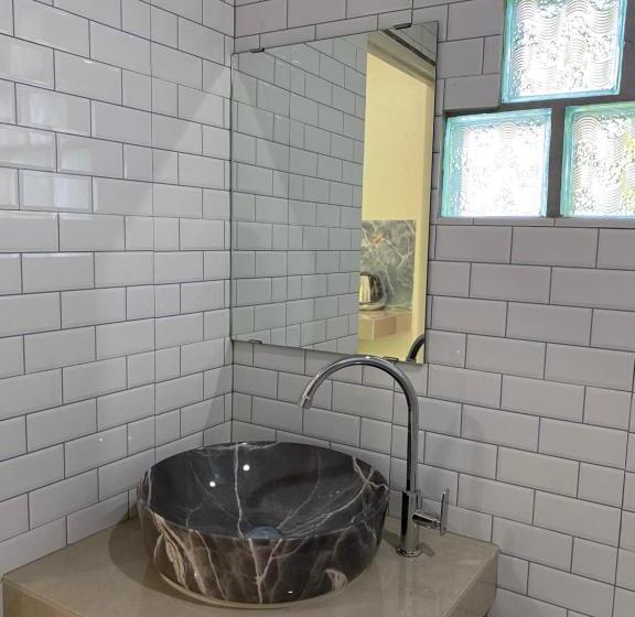 استودیو استاندارد با چشم‌انداز, Budchui Guesthouse