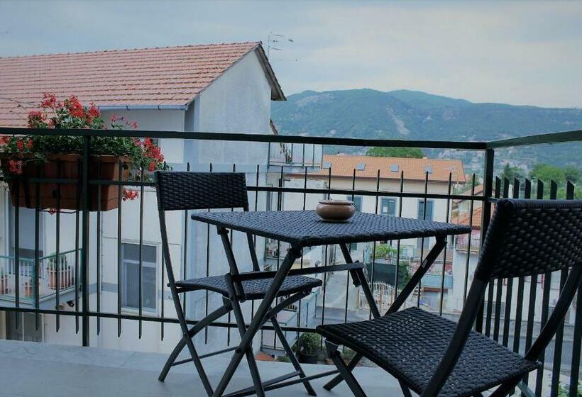 Номер Стандарт с Балконом, Oltre La Costa