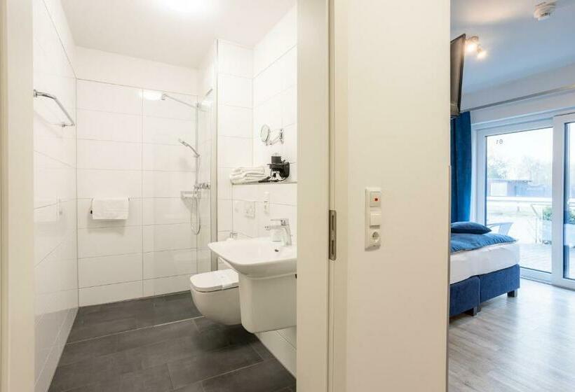 スタンダードスタジオ, Familien  Und Aparthotel Strandhof