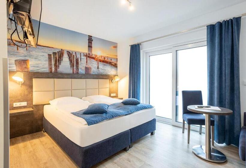 スタンダードスタジオ, Familien  Und Aparthotel Strandhof