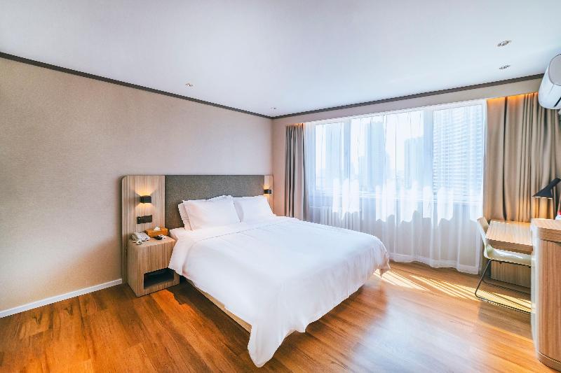 Номер Superior, Hanting  Qingdao Shandong Road